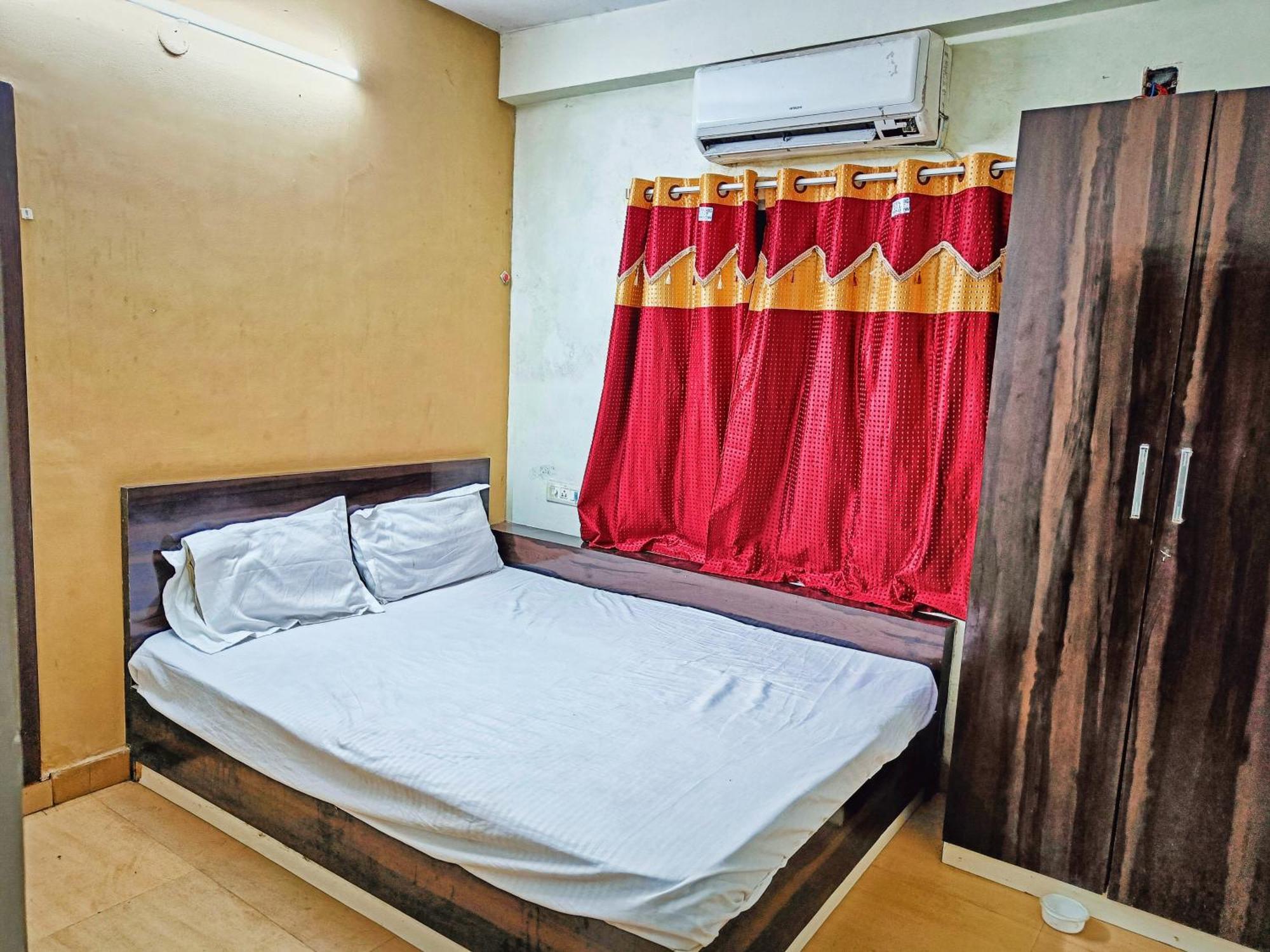 Rest Inn Hotel Newtown Road Near Tata Medical Kalküta Dış mekan fotoğraf