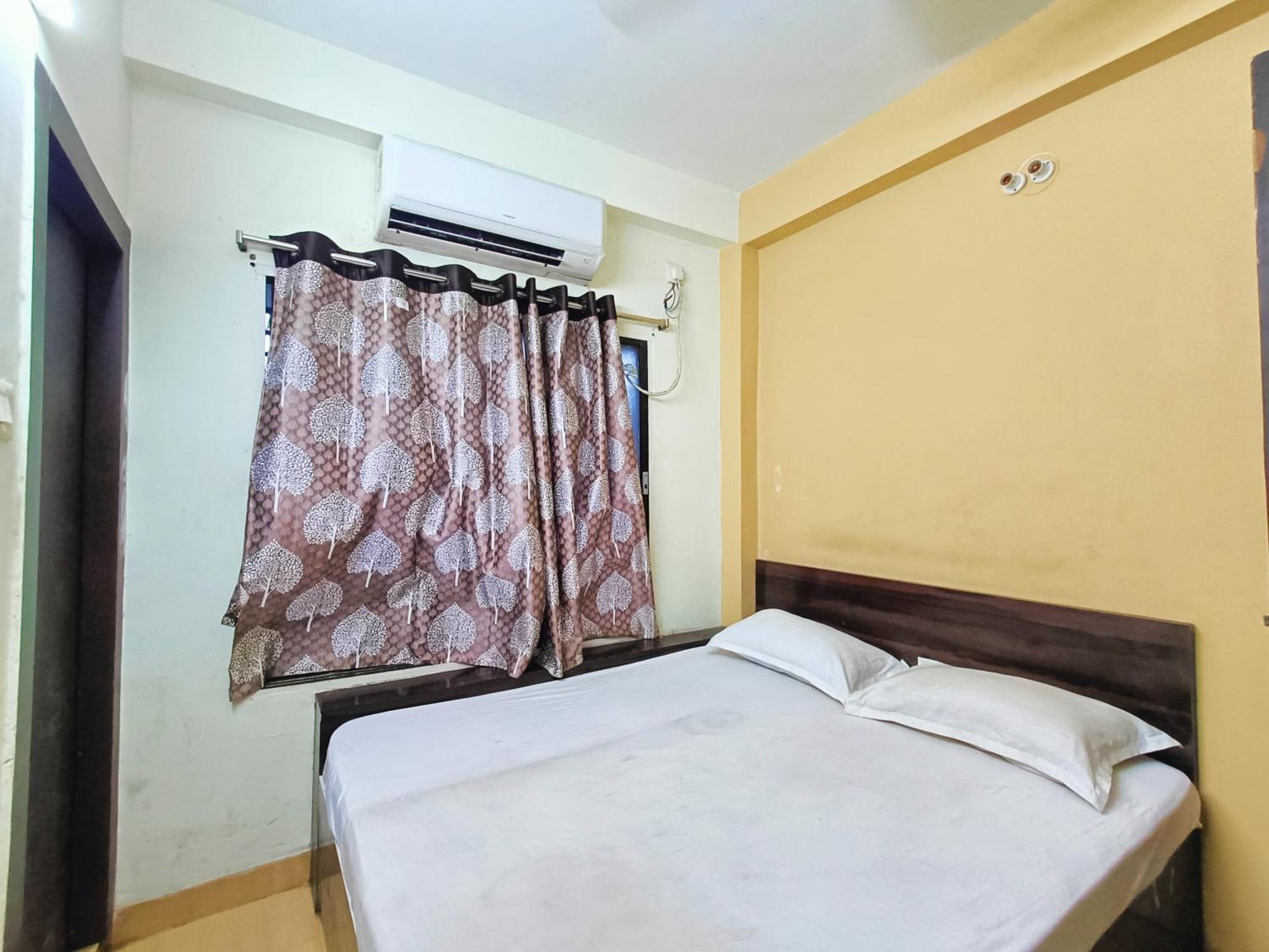 Rest Inn Hotel Newtown Road Near Tata Medical Kalküta Dış mekan fotoğraf